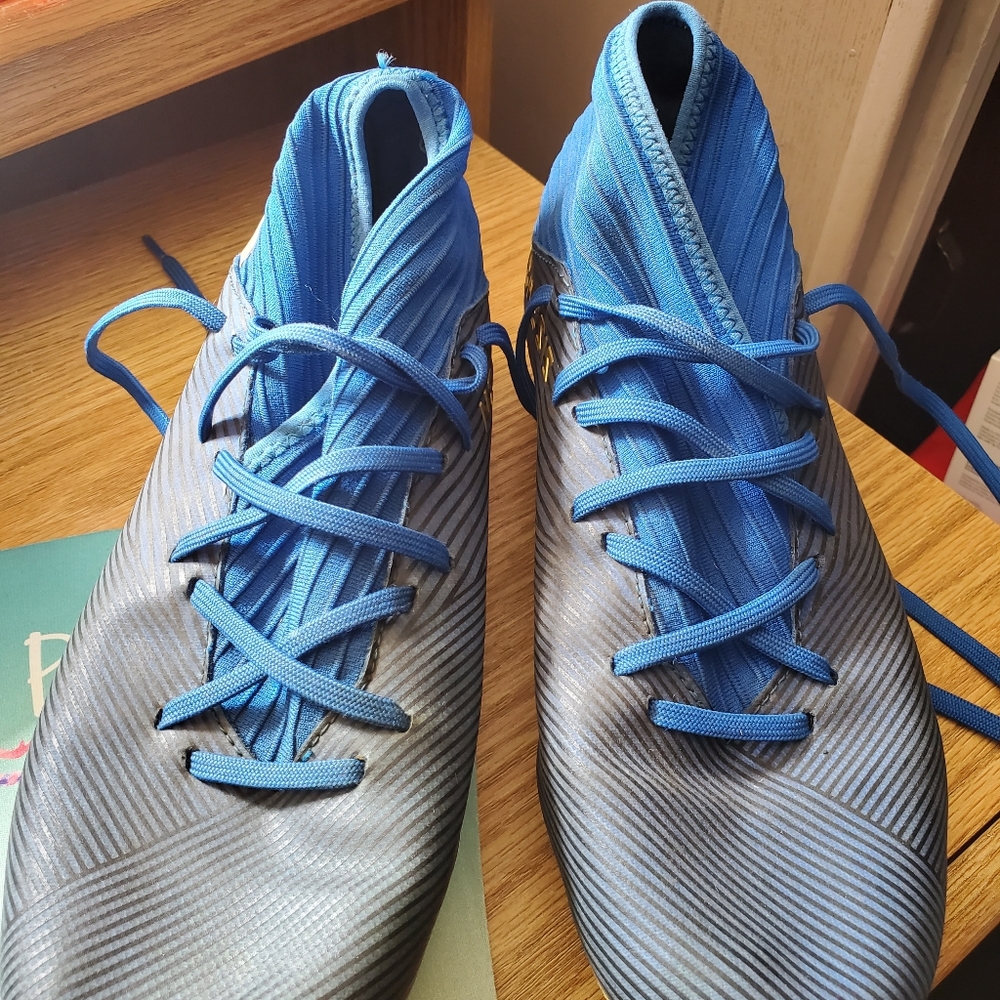 Adidas messi nemeziz